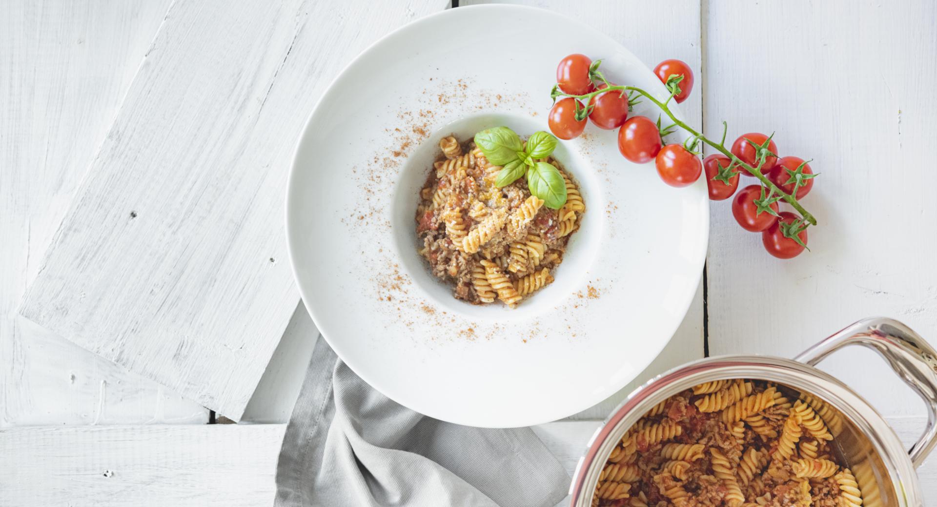 One Pot Pasta mit Sauce Bolognese