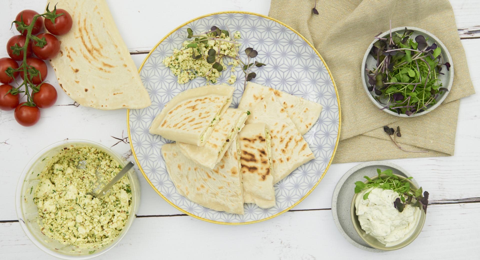 Gefülltes Fladenbrot mit Feta