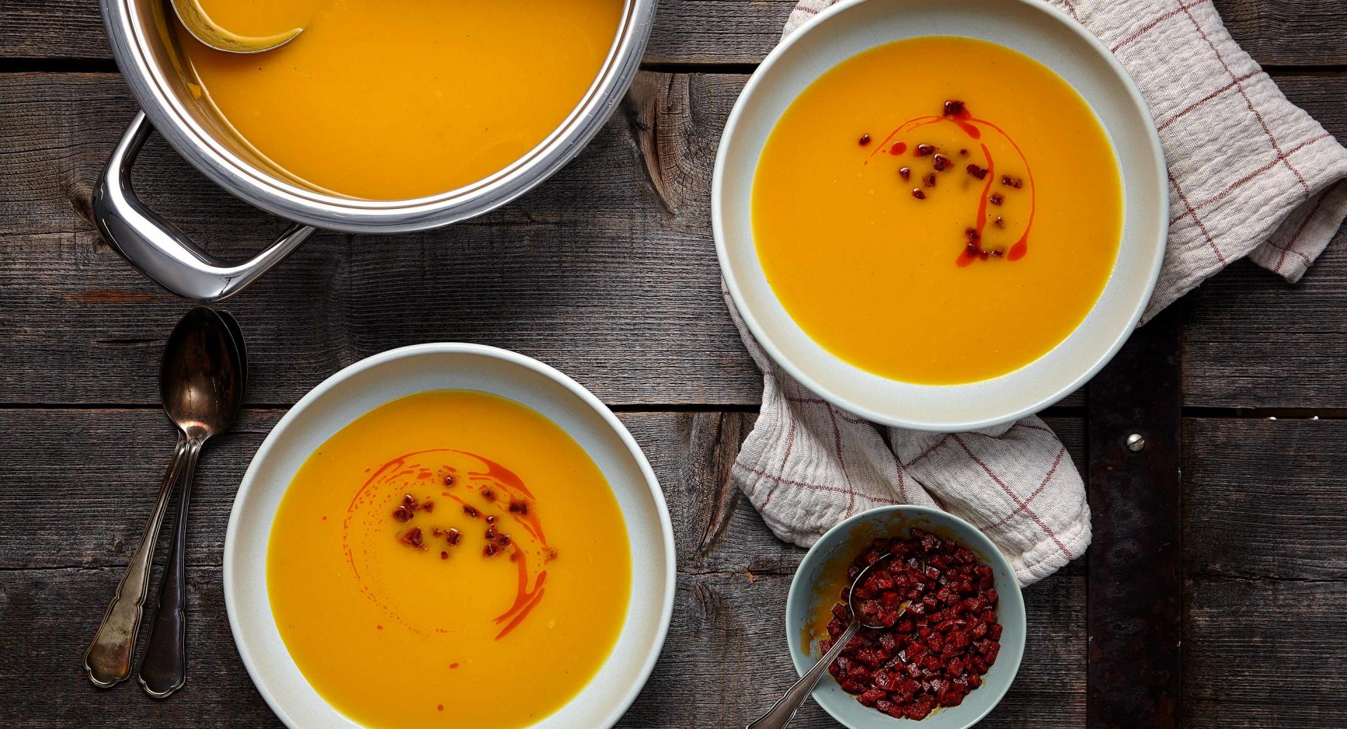 Kürbis-Suppe mit Süßkartoffeln