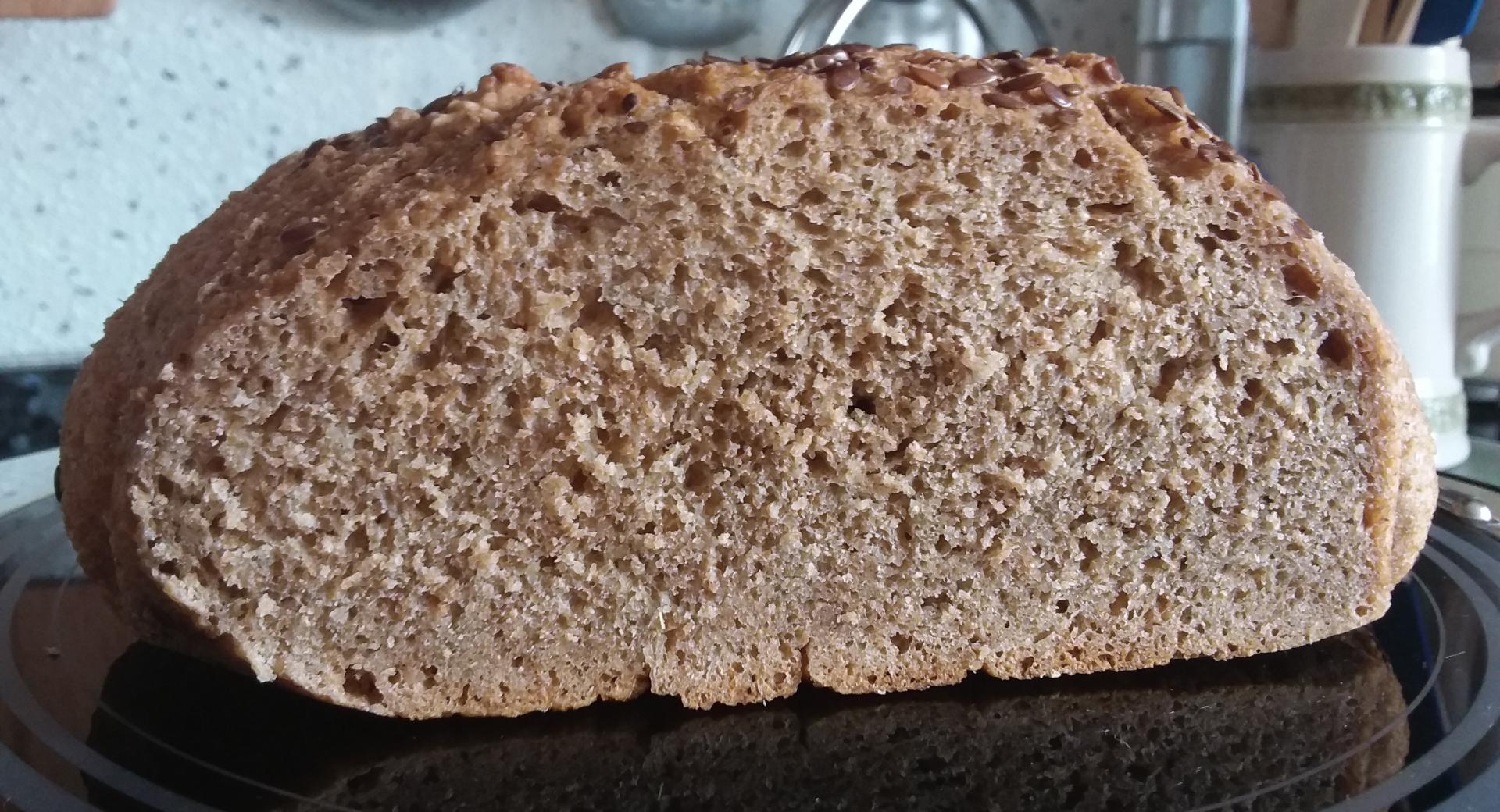 Dinkel-Roggenvollkornbrot