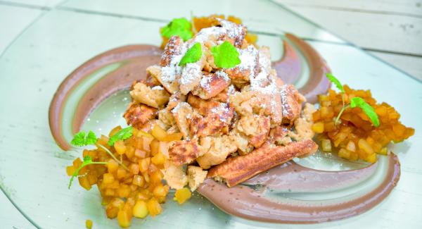 Gewürz-Kaiserschmarrn mit Apfel-Birnen-Chutney