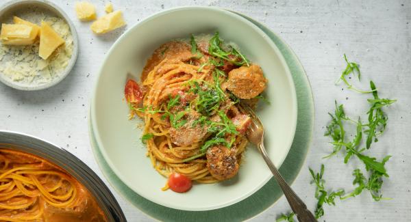 Spaghetti mit Hackbällchen