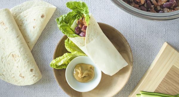 Bohnen-Wraps mit Cashew-Sauce