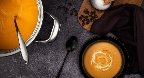 Kürbissuppe mit Amaretto