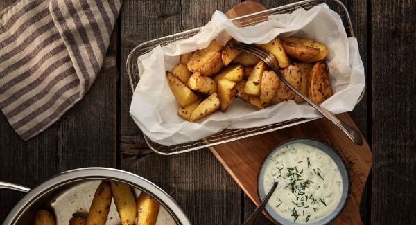 Rosmarinkartoffeln mit Kräuterdip (AMC4me)