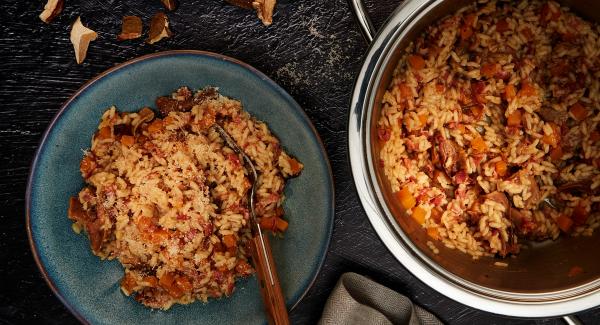 Steinpilzrisotto mit Speck und Kürbis