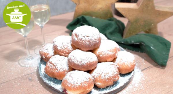 Berliner, Krapfen oder Pfannkuchen